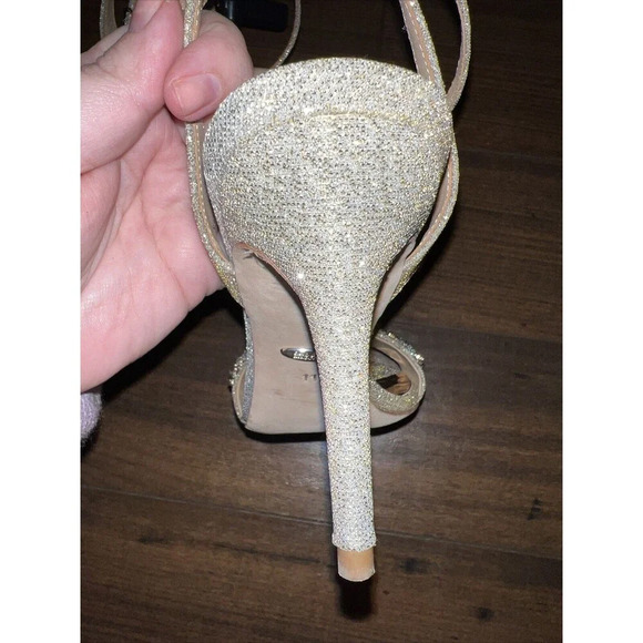 Badgley Mischka Rider Heels Size 11 Crystal Embellished Metallic - Picture 5 of 6